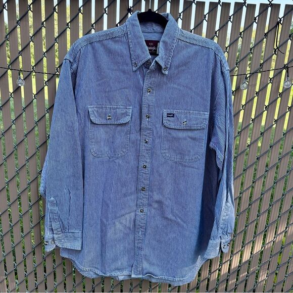 Wrangler Men's Blue Pinstripe Button Down Shirt - Picture 1 of 7